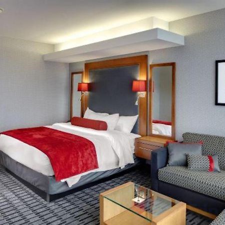 The Hotel At Kirkwood Center Cedar Rapids Ngoại thất bức ảnh
