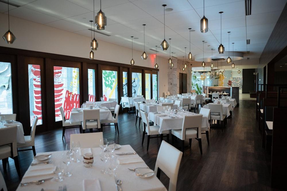 The Hotel At Kirkwood Center Cedar Rapids Ngoại thất bức ảnh
