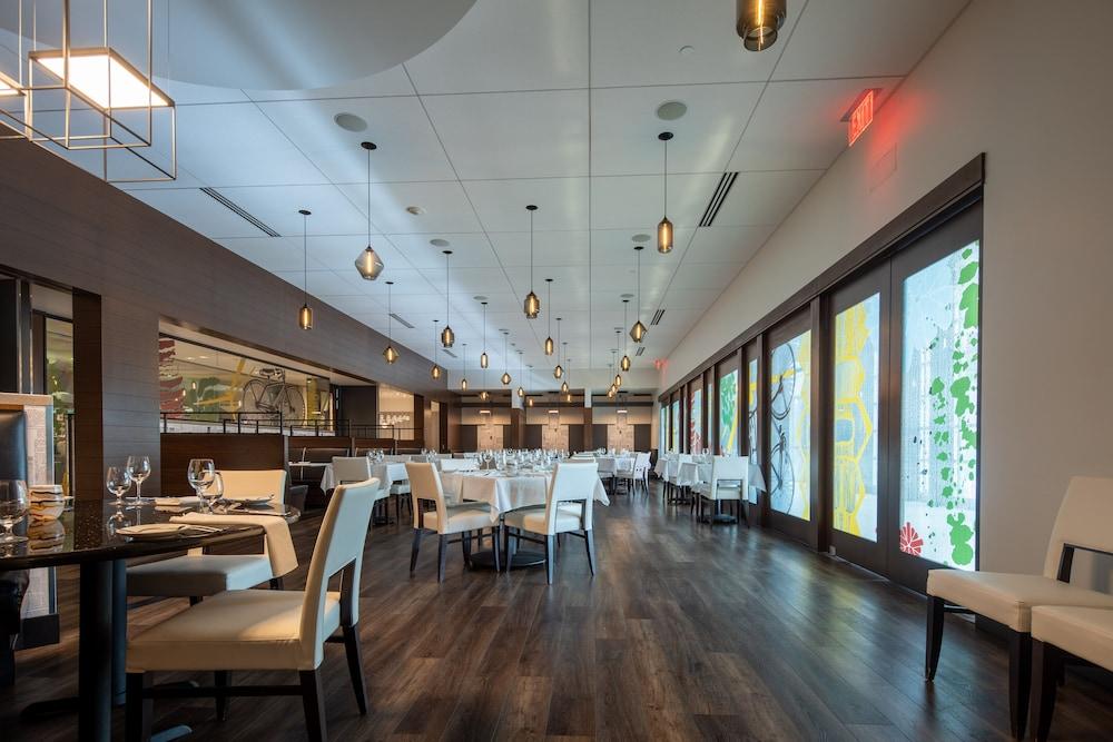 The Hotel At Kirkwood Center Cedar Rapids Ngoại thất bức ảnh