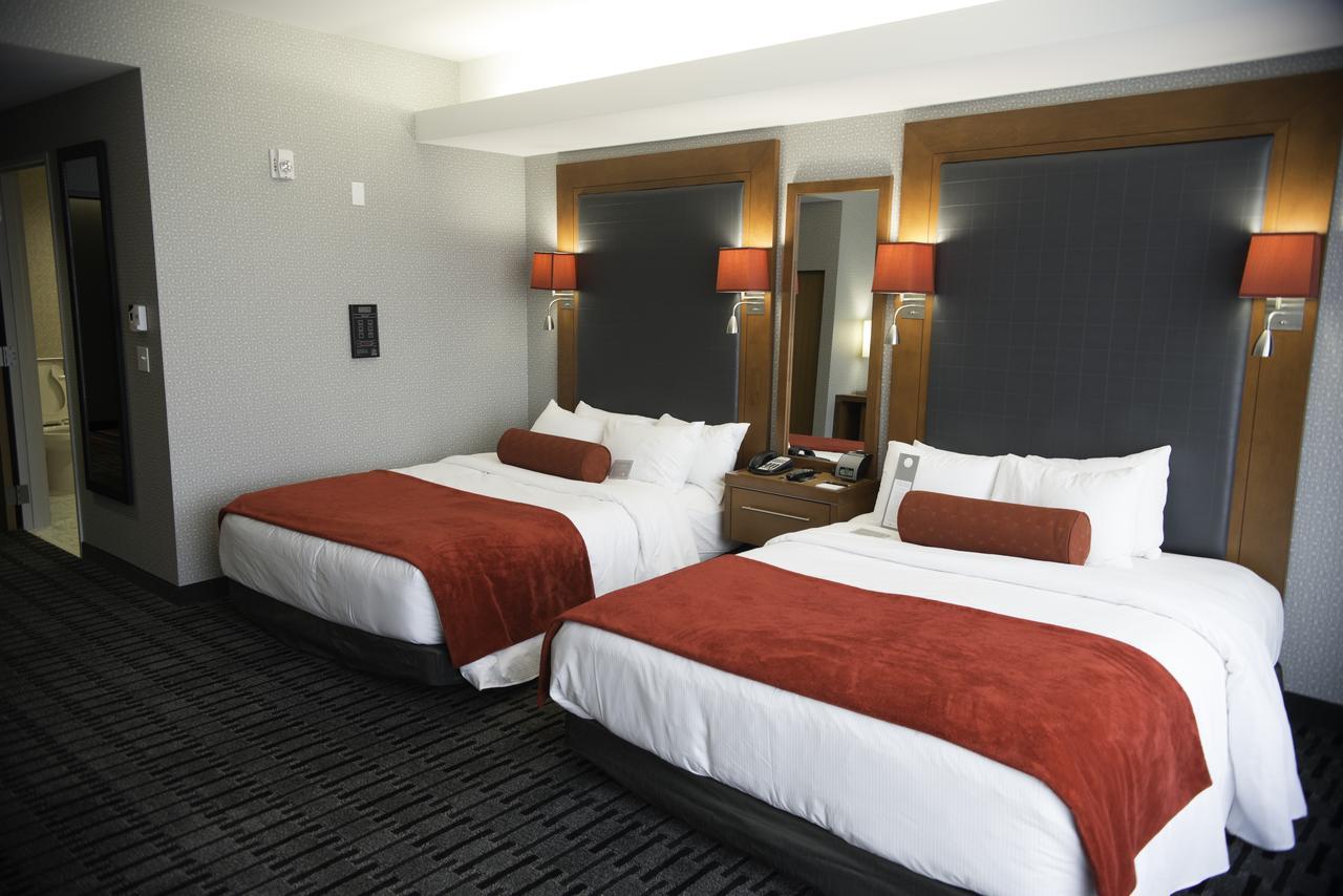 The Hotel At Kirkwood Center Cedar Rapids Ngoại thất bức ảnh